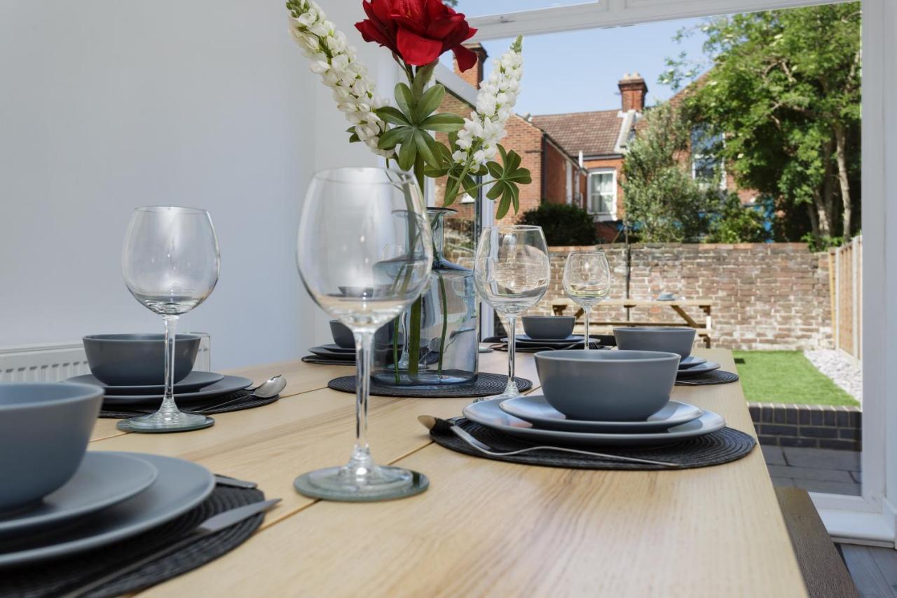 Harold House - Modern Open Plan 4 Bedroom, 3 Bathroom House In Central Southsea, Πόρτσμουθ Εξωτερικό φωτογραφία